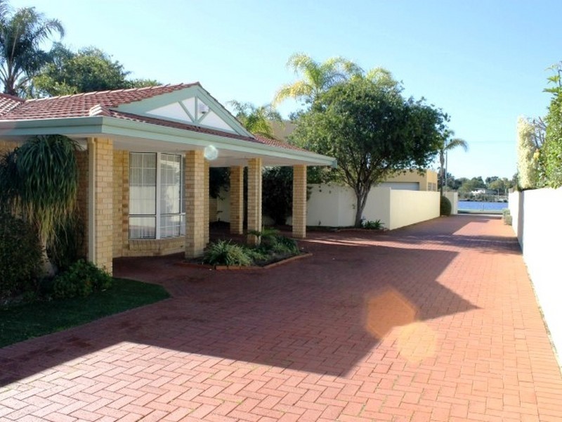 Unit 1/435b Riverton Drive, Shelley WA 6148