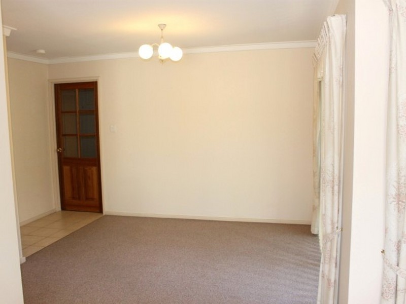 Unit 1/435b Riverton Drive, Shelley WA 6148