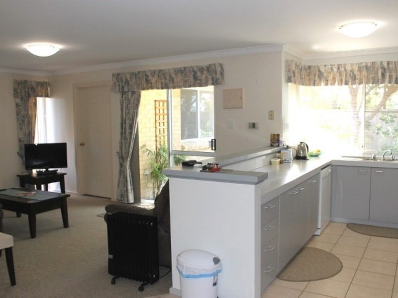 Unit 1/435b Riverton Drive, Shelley WA 6148