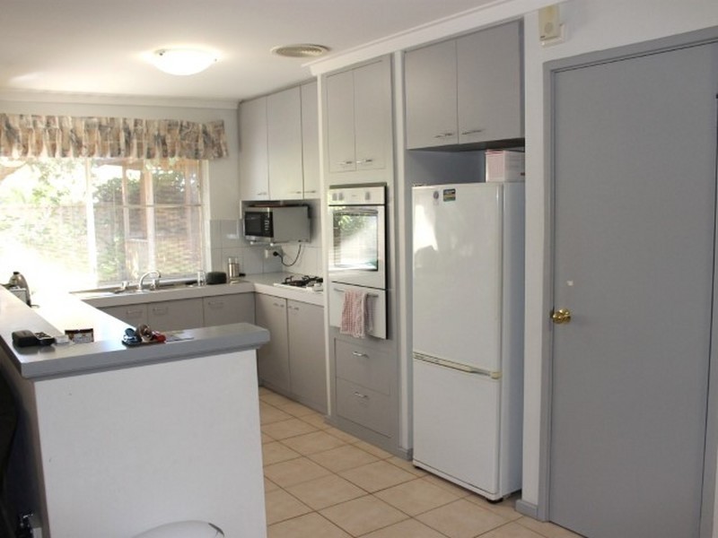 Unit 1/435b Riverton Drive, Shelley WA 6148