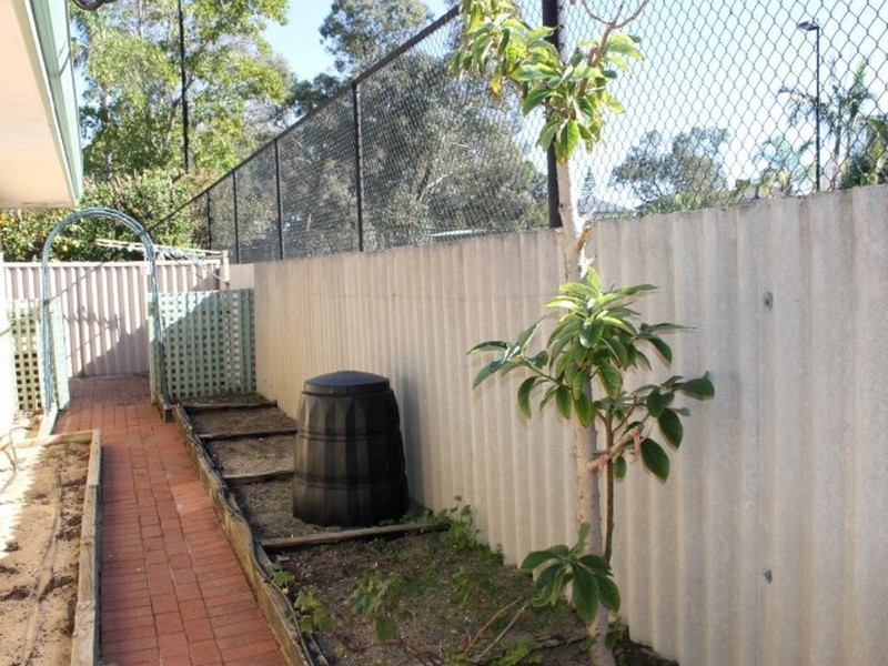 Unit 1/435b Riverton Drive, Shelley WA 6148