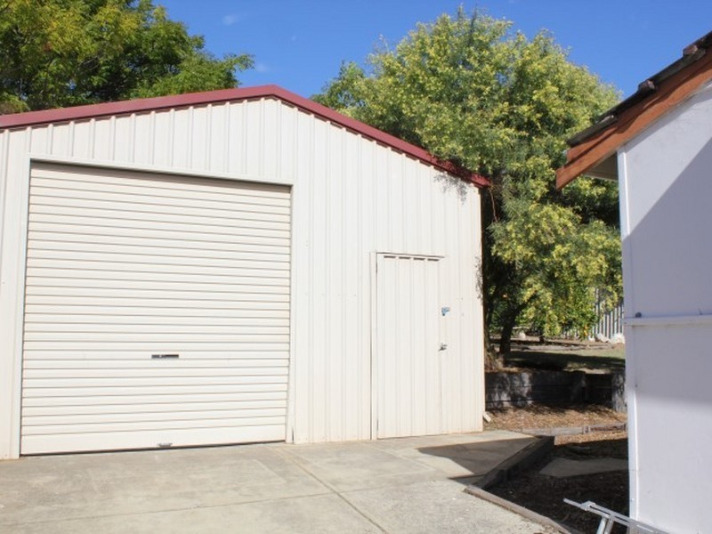 21 Hubbard Way, Medina WA 6167
