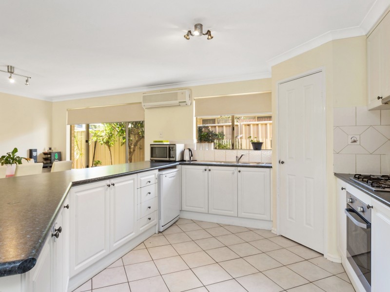 27A Cervantes Loop, Yangebup WA 6164