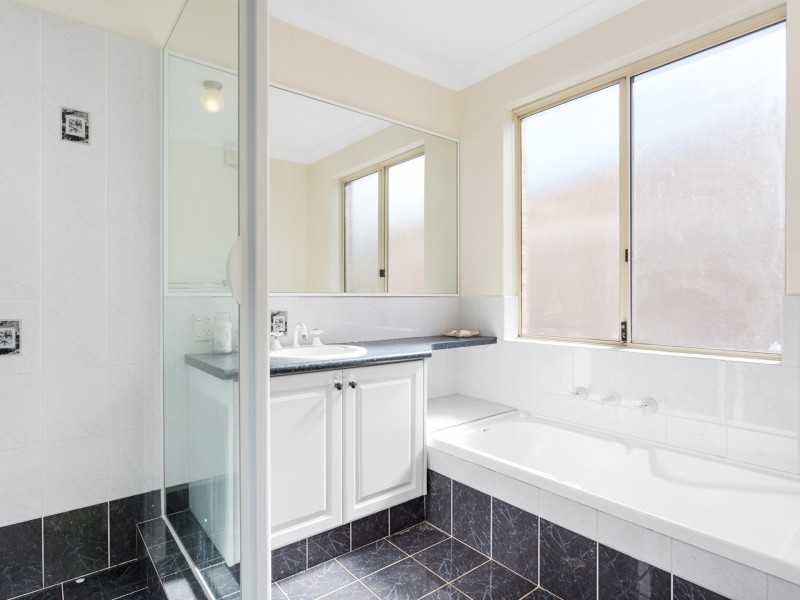 27A Cervantes Loop, Yangebup WA 6164