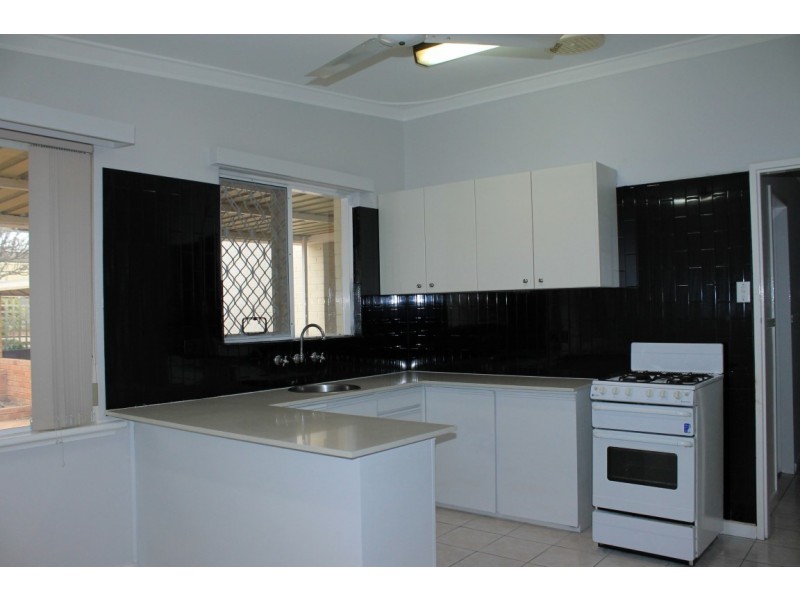 7 Scales Way, Spearwood WA 6163