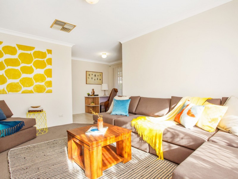 8 Placid Court, South Lake WA 6164