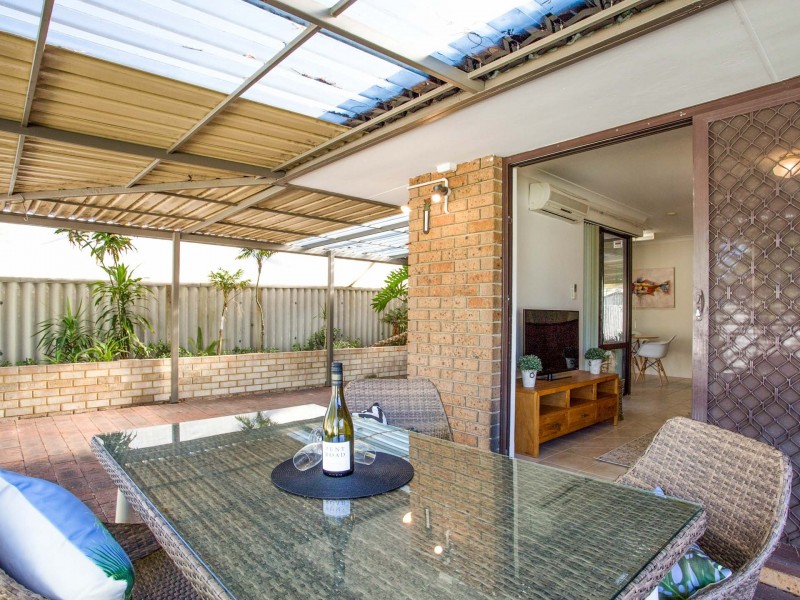 8 Placid Court, South Lake WA 6164