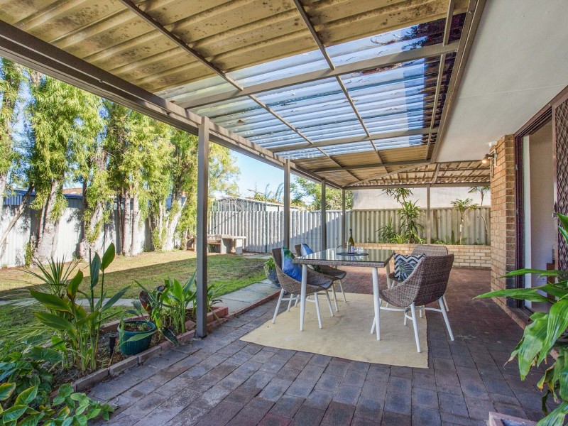 8 Placid Court, South Lake WA 6164
