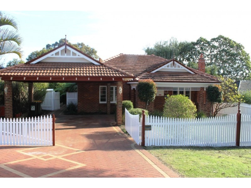 8 The Promenade, Mount Pleasant WA 6153