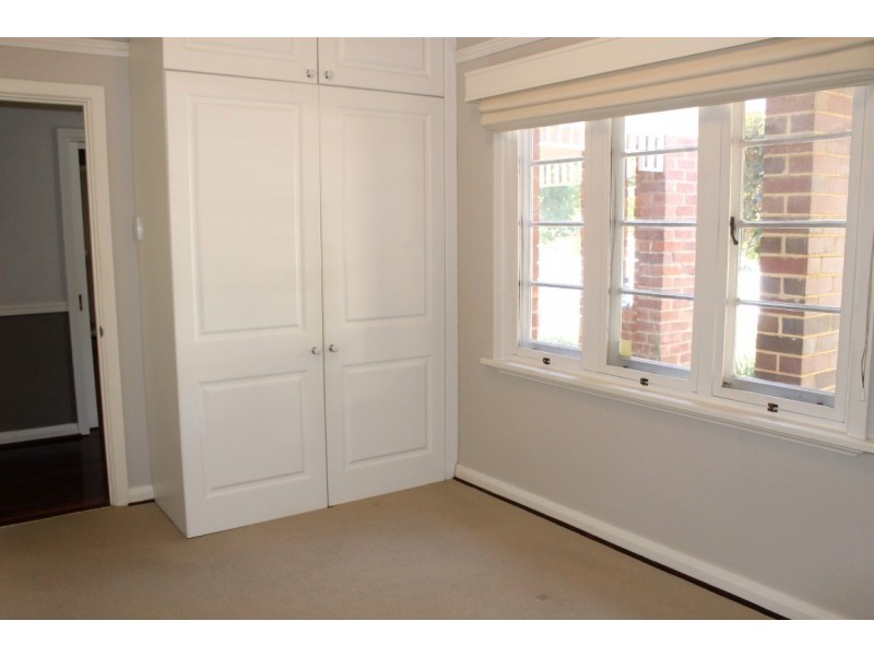 8 The Promenade, Mount Pleasant WA 6153