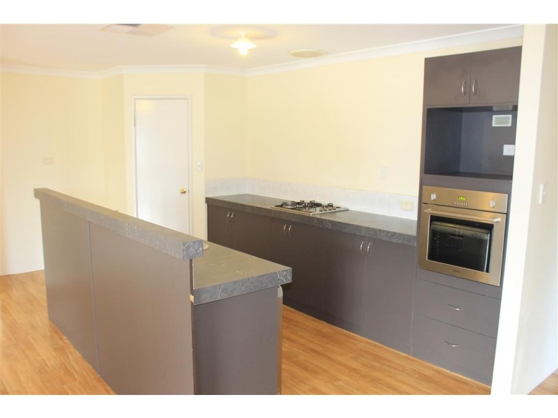 5 Becher Avenue, Canning Vale WA 6155