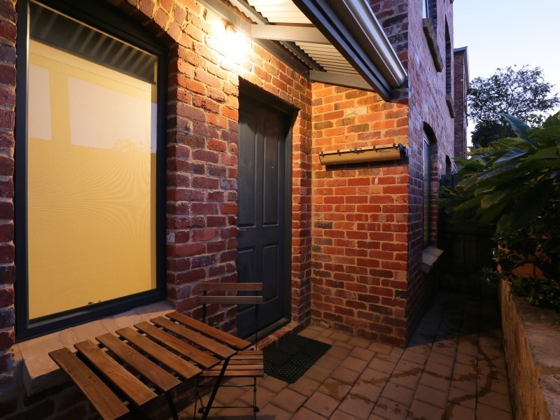 1/1A Rockingham Road, Hamilton Hill WA 6163
