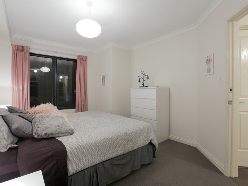 1/1A Rockingham Road, Hamilton Hill WA 6163