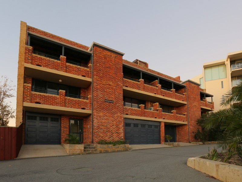 1/1A Rockingham Road, Hamilton Hill WA 6163