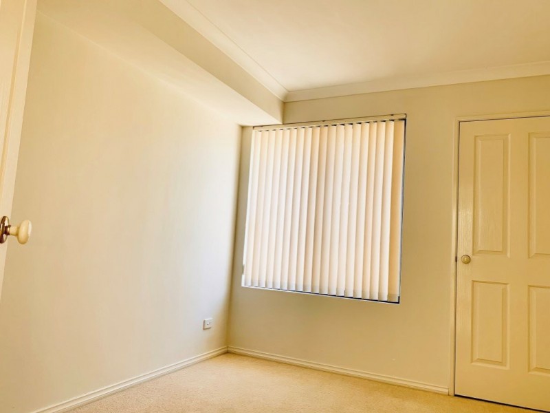 Unit 2/2 Sumich Gardens, Coogee WA 6166