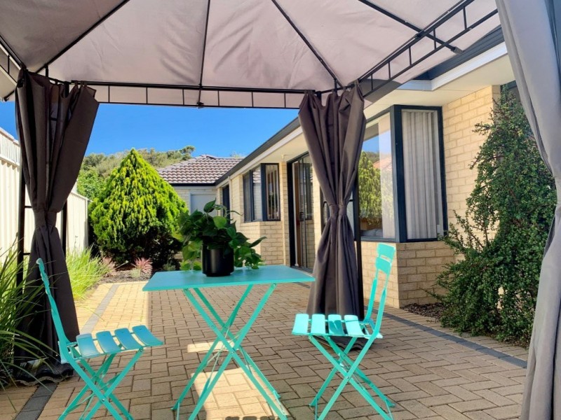 Unit 2/2 Sumich Gardens, Coogee WA 6166