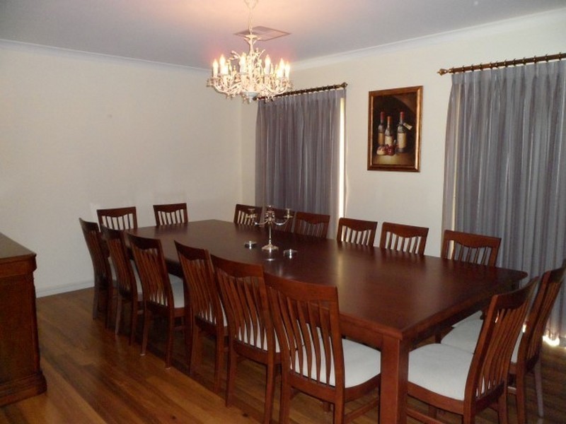 6 Mohan Loop, Hammond Park WA 6164