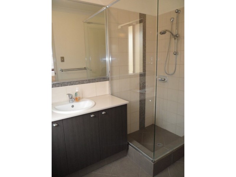 6 Mohan Loop, Hammond Park WA 6164