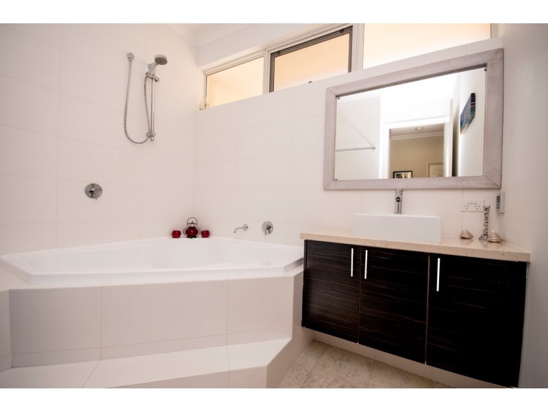 30 Bayview Terrace, Yangebup WA 6164