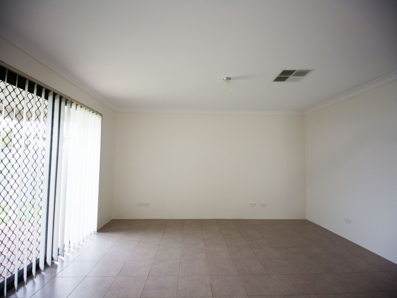 4/54 Bologna Gardens, Aubin Grove WA 6164