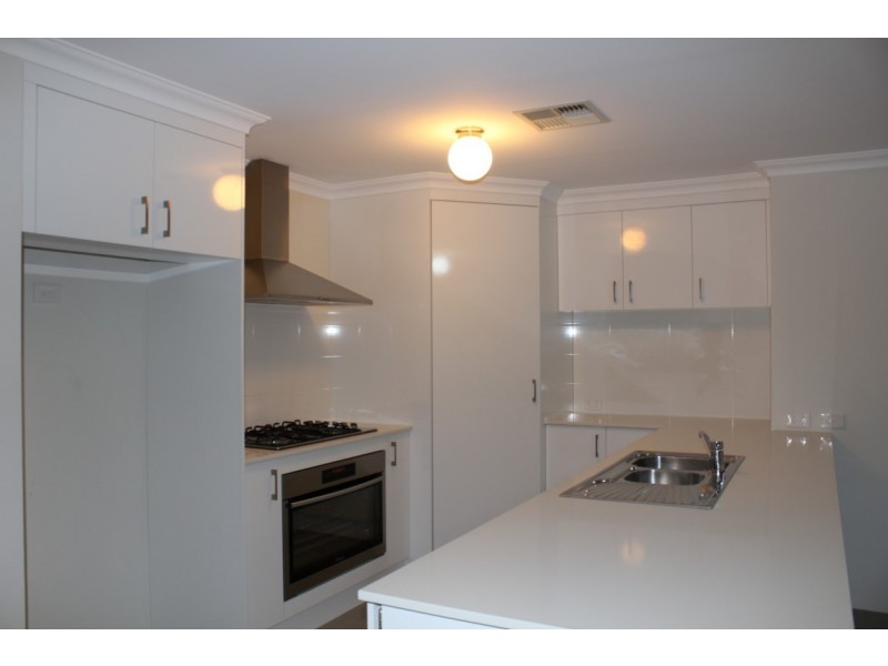 37 Burlington Drive, Baldivis WA 6171