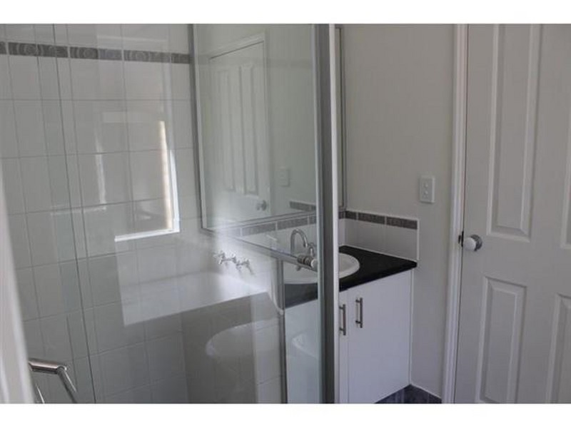 Unit 2/470 Riverton Drive East, Riverton WA 6148