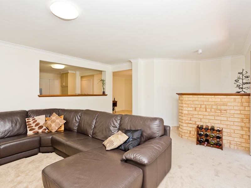 4 Dakin Glade, Winthrop WA 6150