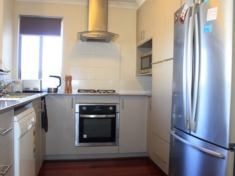 5 Long Street, Beaconsfield WA 6162