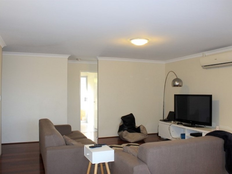 5 Long Street, Beaconsfield WA 6162