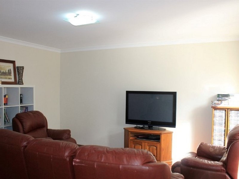 5 Long Street, Beaconsfield WA 6162