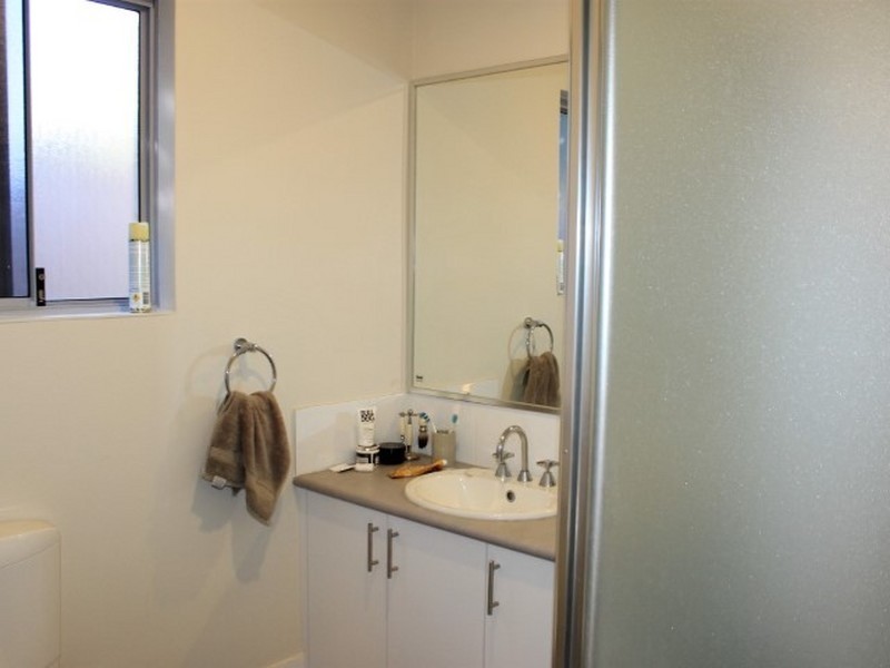 5 Long Street, Beaconsfield WA 6162
