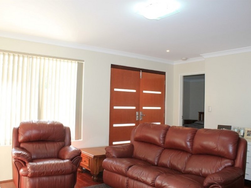 5 Long Street, Beaconsfield WA 6162