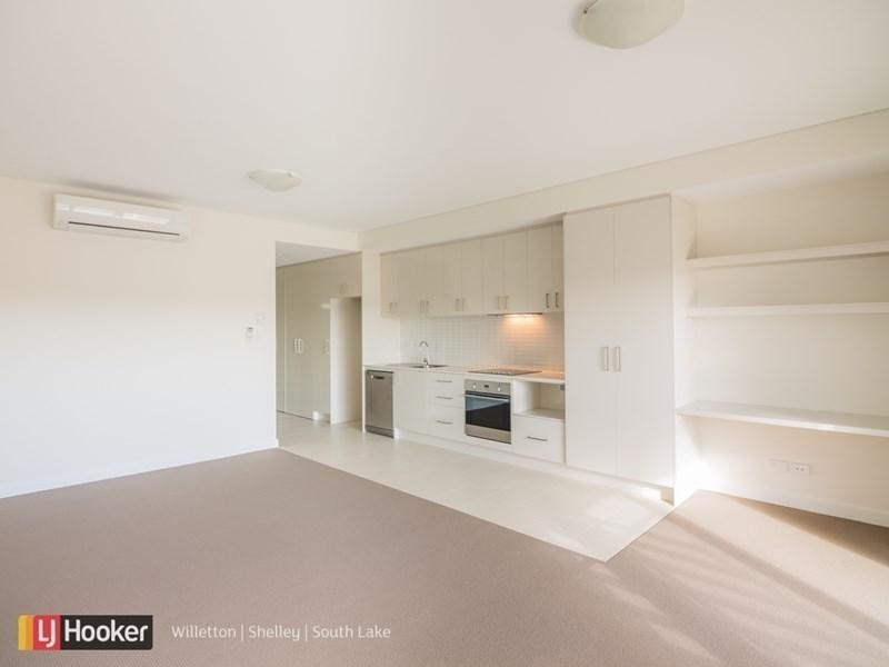 Pallett Avenue/12 15, Coogee WA 6166