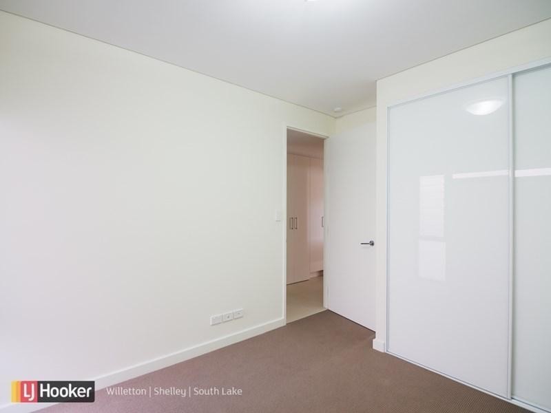 Pallett Avenue/12 15, Coogee WA 6166