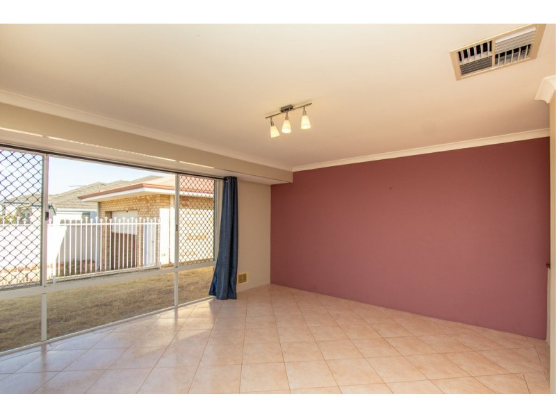 25 Veneta Circuit, Atwell WA 6164