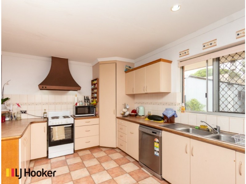25 Claygate Road, Hamilton Hill WA 6163