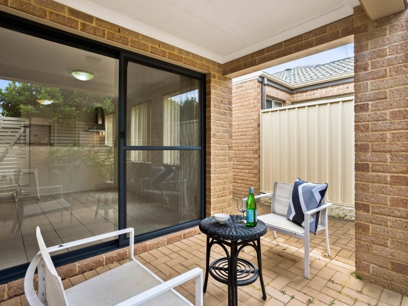 21/17-21 Third Avenue, Kelmscott WA 6111
