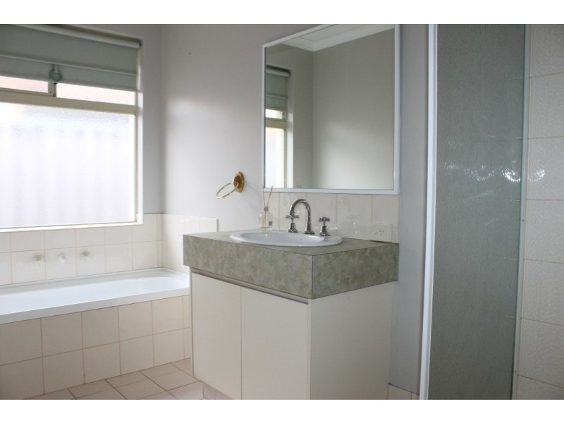 3 Ashwood Place, South Lake WA 6164