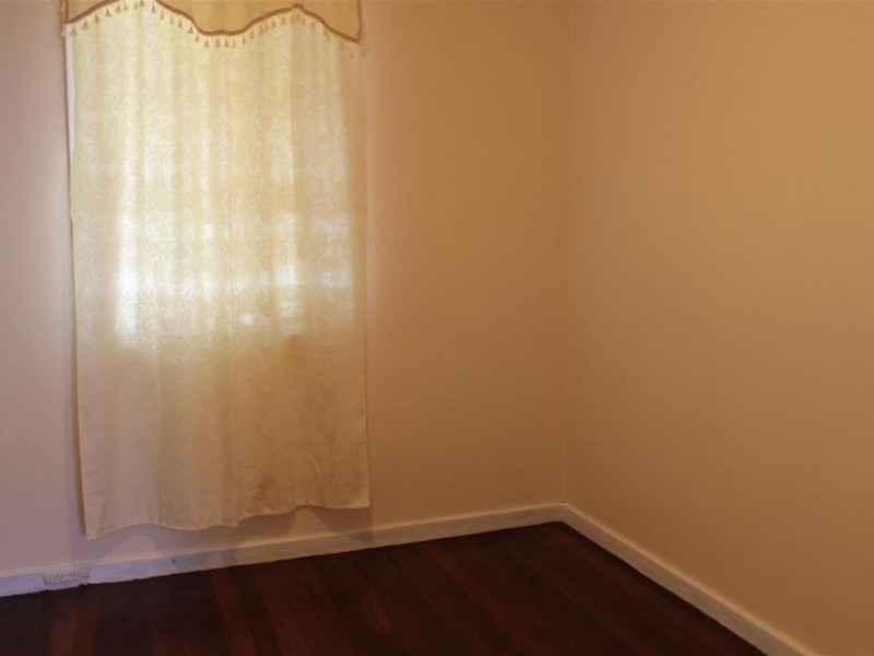 11 Gregory Way, Coolbellup WA 6163