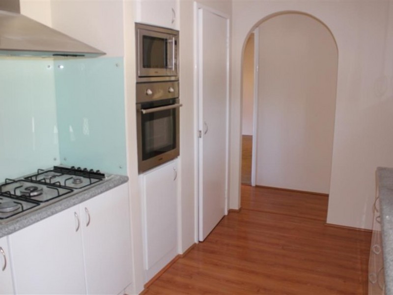 12 Tarndale Way, South Lake WA 6164