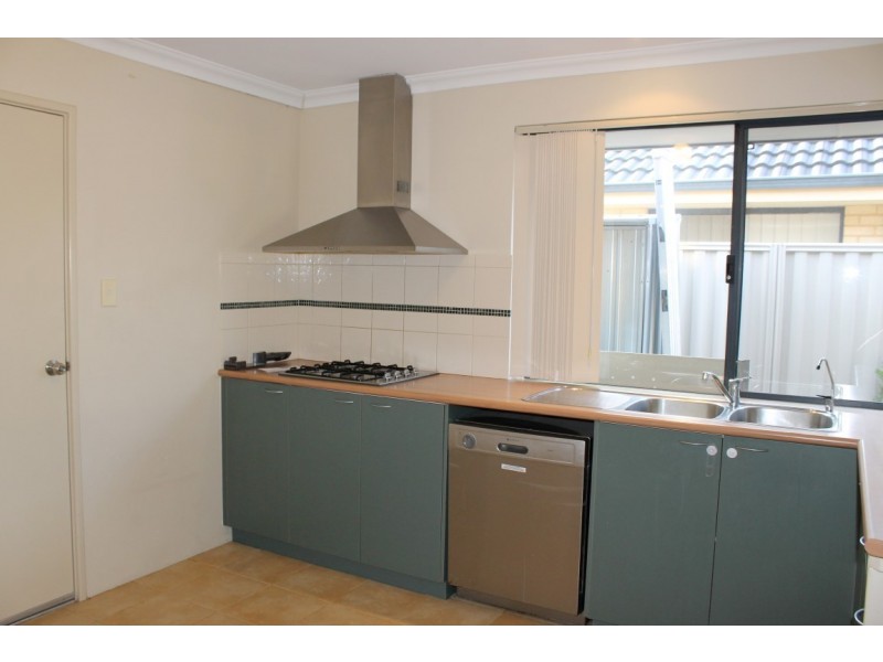 18 Kumarina Drive, Secret Harbour WA 6173