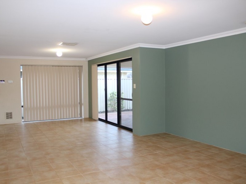 18 Kumarina Drive, Secret Harbour WA 6173