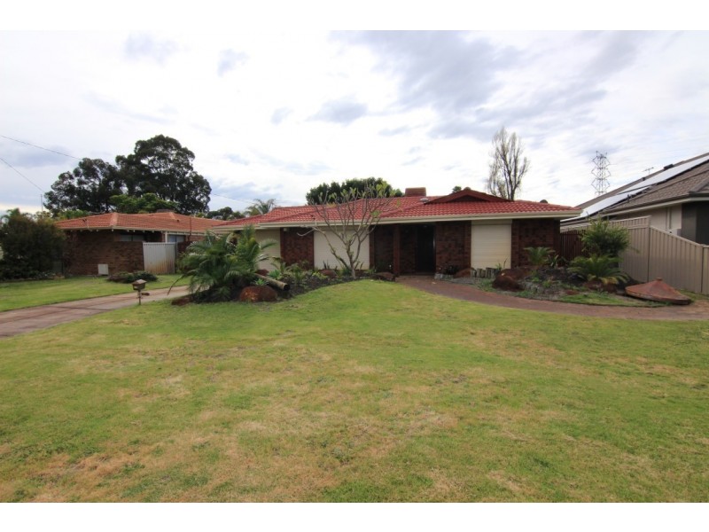 6 Robbins Place, Shelley WA 6148
