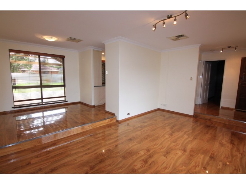 6 Robbins Place, Shelley WA 6148