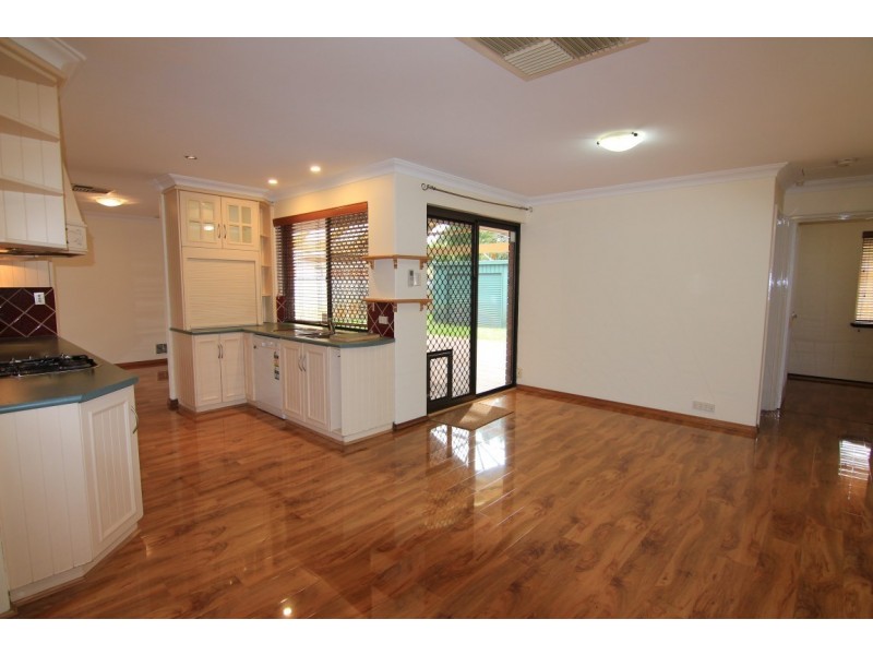 6 Robbins Place, Shelley WA 6148
