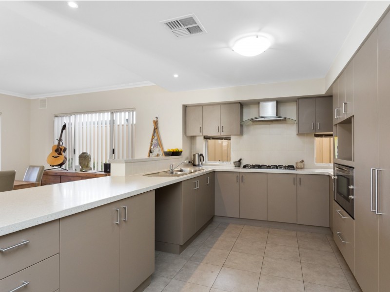 15 Shrike  Lane, Beeliar WA 6164