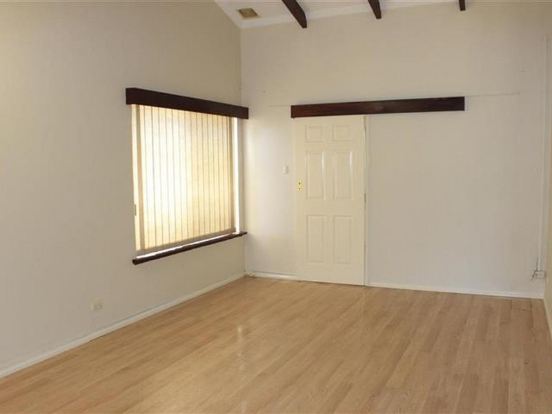 23 Hybanthus Road, Riverton WA 6148