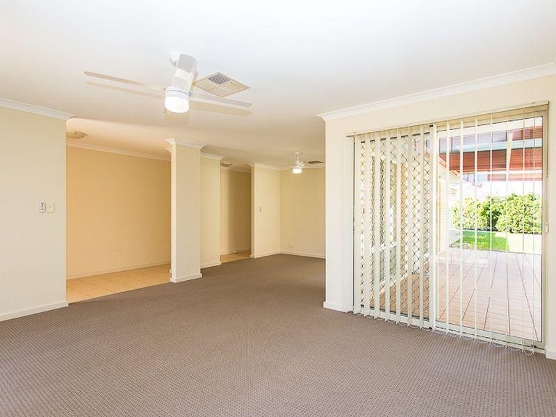 11 Jerrat Mews, Atwell WA 6164