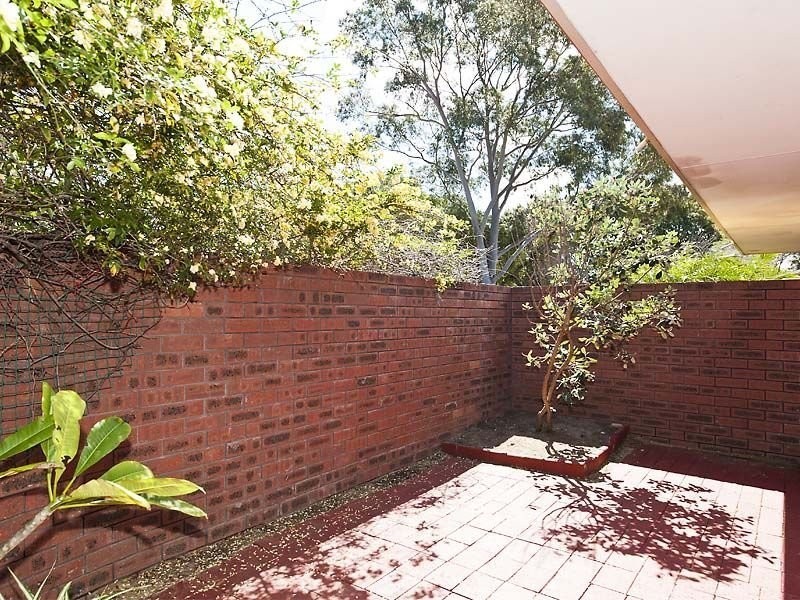 6/15 Golf Road, Parkwood WA 6147