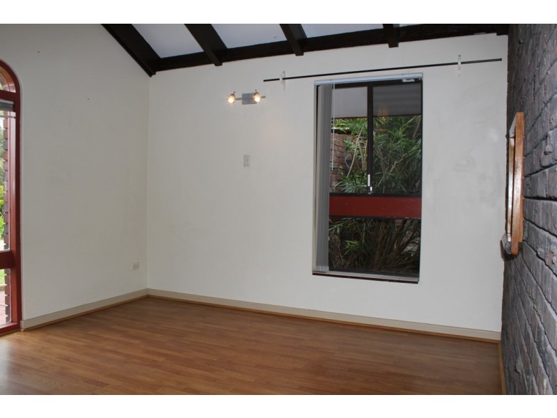 12 Hardy Street, Bull Creek WA 6149